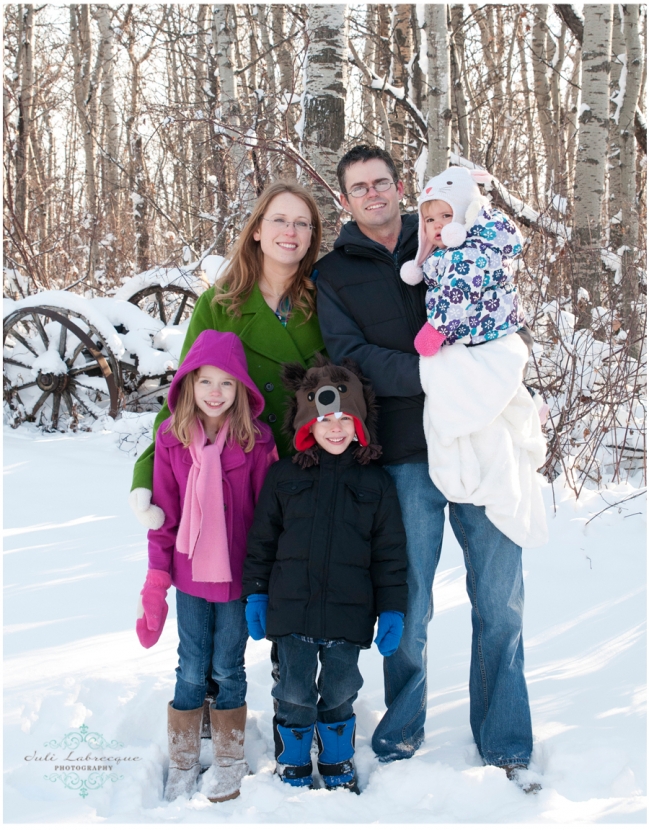 Winter Family Photos Saskatoon